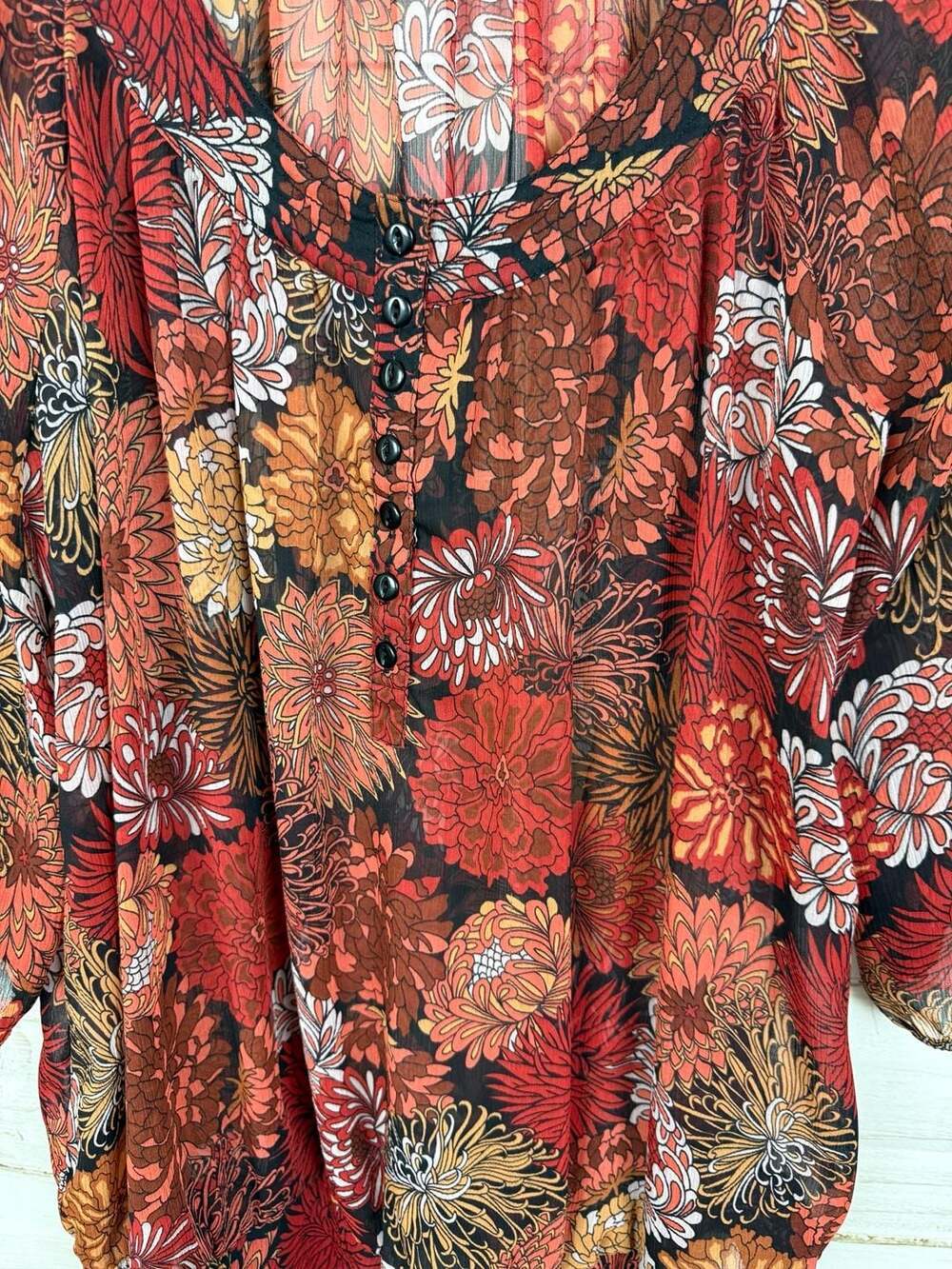 New York City Design Co. Floral Sheer Henley Blouse Size Large - Picture 3 of 6